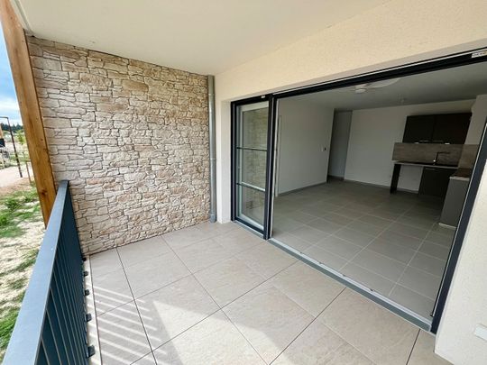 Appartement neuf 2 pièce(s) de 44.55 m2, à Saint Etienne Du Grès, - Photo 1