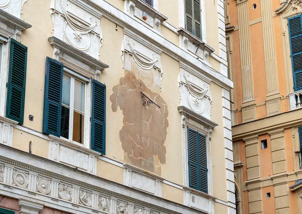 Appartamento in Piazza della Meridiana a Genova