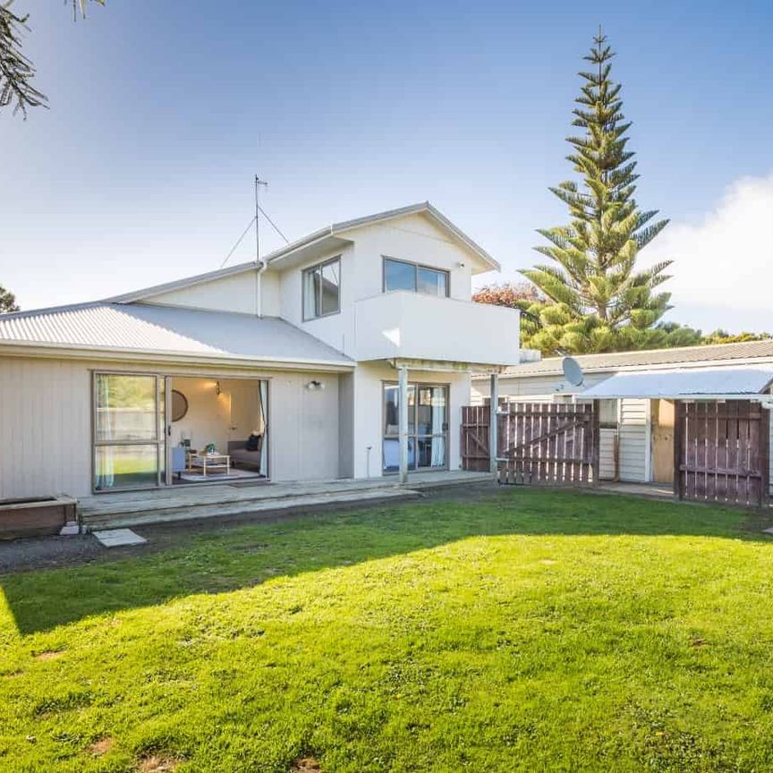 No Worries on Napier! - Photo 1