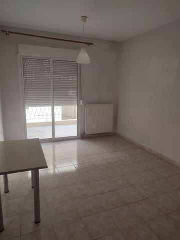 Studio/Γκαρσονιέρα για ενοικίαση Κέντρο (Πτολεμαϊδα) - Φωτογραφία 2