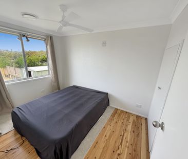 LIFESTYLE LIVING: 4-BEDROOM HOME WITH POOL & BIG BACKYARD - Photo 5