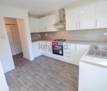 3 bedroom terraced house to rent - Photo 6
