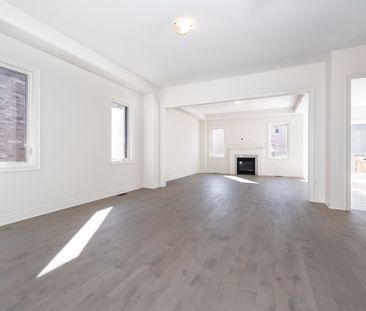 For Lease - 15 Monticola Avenue, Richmond Hill, Ontario - Photo 1