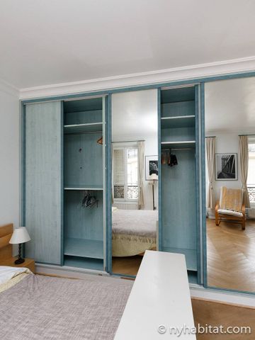 Logement à Paris, Location meublée - T4 - Le Marais (PA-3300) - Photo 2