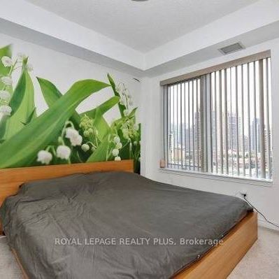 Burnhamthorpe & Confederation Furnished Luxury 1Bdrm Spacious Unit - Photo 4