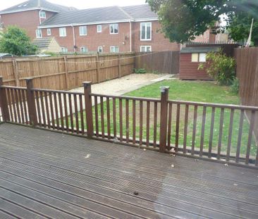 3 bedroom semi-detached house to rent - Photo 1