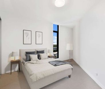 Stunning Large Furnished Apartment in the Heart of Zetland - Photo 1