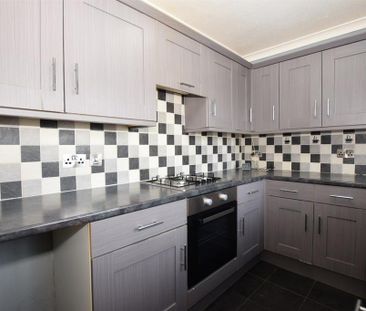 3 bedroom terraced house to rent - Photo 6