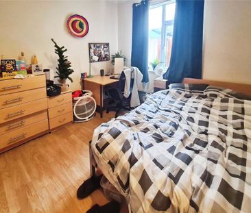 6 bedroom terraced house to rent - Photo 3