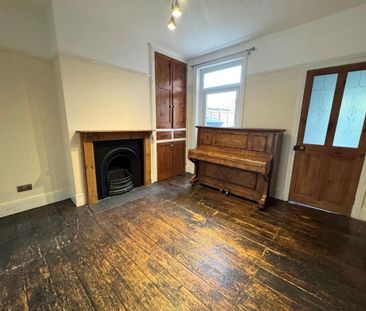 3 bedroom terraced house to rent - Photo 3