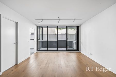 Stylish Apartment - Photo 2