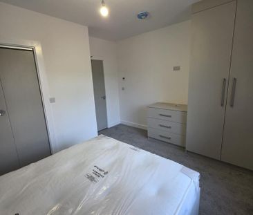 1 bedroom house of multiple occupation to rent - Photo 6