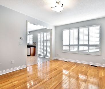For Lease - 2565 Falkland Crescent, Oakville, Ontario - Photo 3