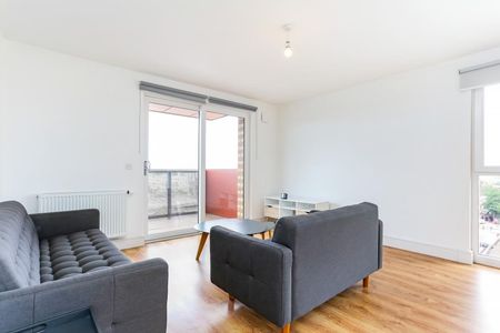 2 bedroom apartment - Photo 2