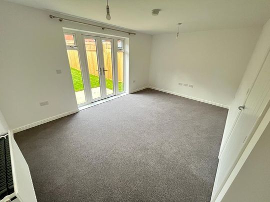 3 bedroom semi-detached house to rent - Photo 1