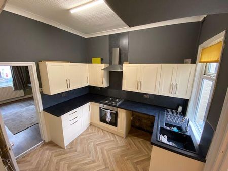 2 bedroom terraced house to rent - Photo 5