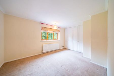 Fairefield Crescent, Glenfield - Photo 3