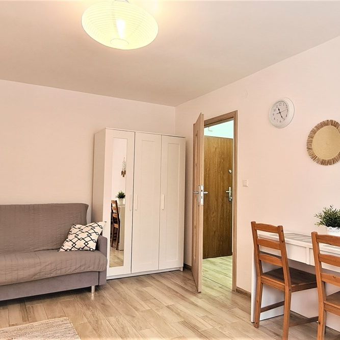 Funkcjonalne mieszkanie blisko metra - Photo 1