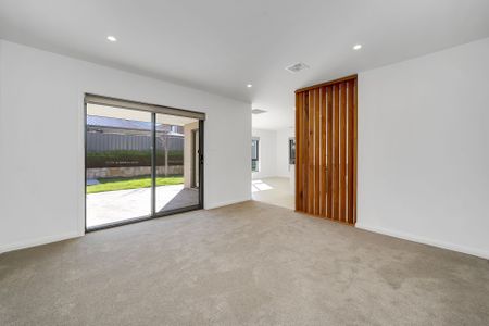 12 Quigley Street, Googong - Photo 2