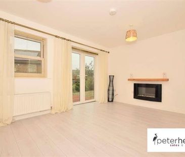 Doulton Drive, Pennywell, Sunderland, SR4 - Photo 1