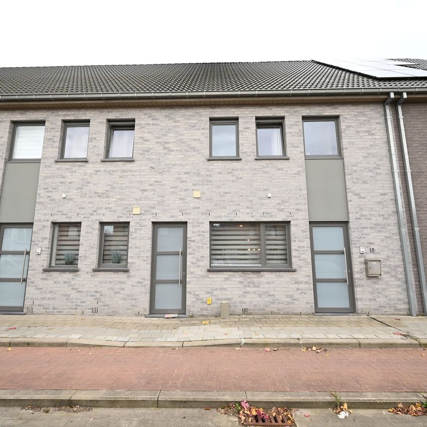 Recente woning in Sint-Michiels - Foto 1