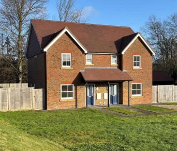 The Orchards, Ringmer, BN8 - Photo 1