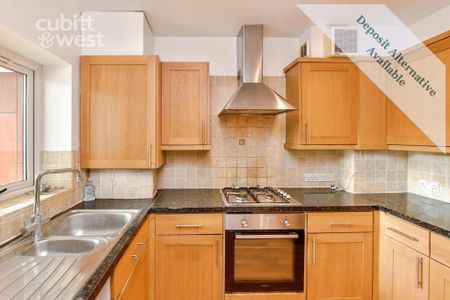4 bedroom townhouse to rent - Photo 2