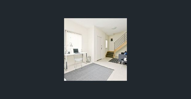 Stunning home - Yarraville Village location - Photo 1