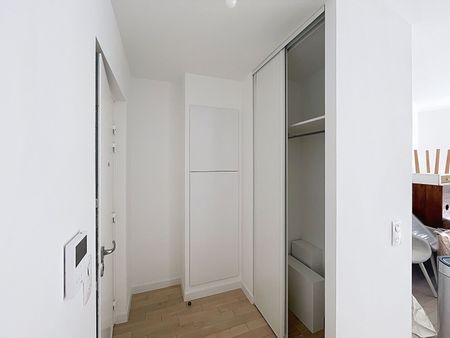 Appartement Puteaux 2 pièces 49.90 m² - Photo 2