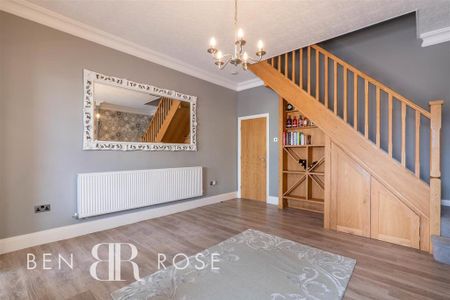 2 bedroom terraced house to rent - Photo 2