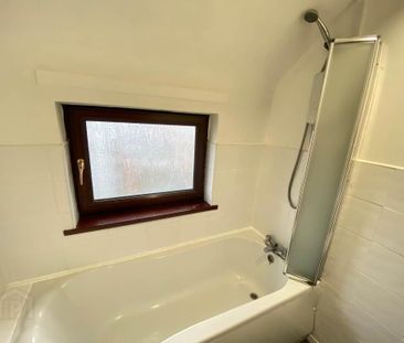 32 Strandburn Park, Belfast, BT4 1ND - Photo 6