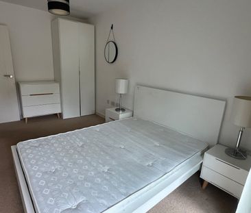 Room in a Shared House, Kingfisher Heights, E16 - Photo 5