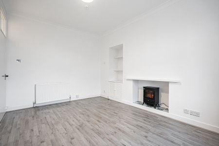 Main Street West - Photo 2