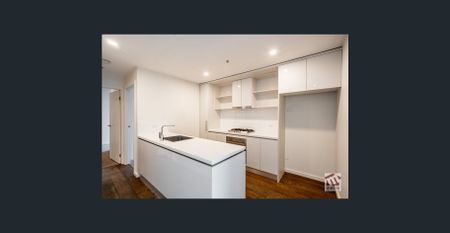 YEAR ROUND COMFORT IN CENTRAL LOCATION! - Photo 2