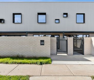 Wanting an Amazing Home Two Bedroom Townhouse? - Photo 3