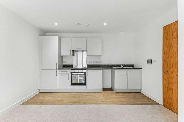 Ordsall Lane, Salford, M5 - Photo 1