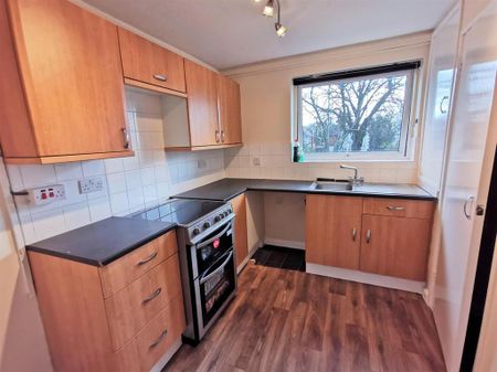 2 bedroom apartment to rent - Photo 4