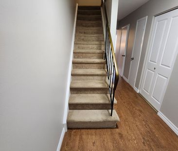 For Lease - 183 Millbank Drive, London South, Ontario - Photo 3