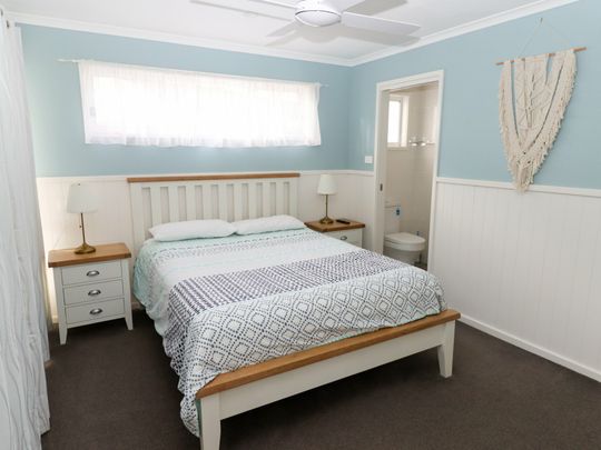7 Teal Place, SUSSEX INLET NSW - Photo 1