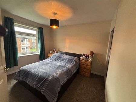 Elleray Court, Ash Vale, Aldershot, GU12 - Photo 5