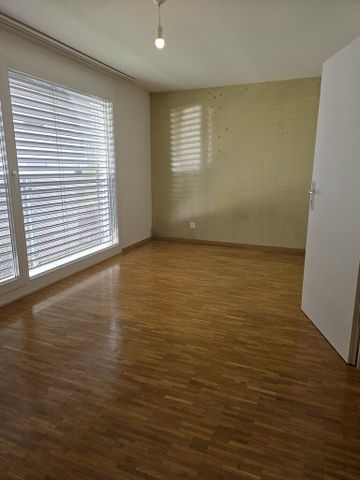 À saisir ! Magnifique logement à deux pas du métro M1 ! - Photo 5