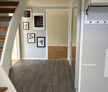 Stensötavägen, Bålsta - Photo 1