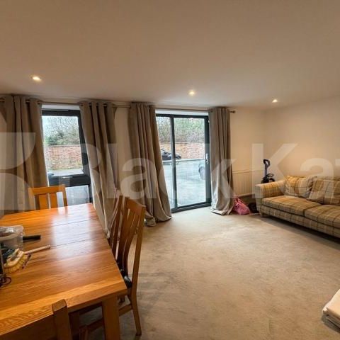 Private gated development set back in beautiful grounds - Photo 1