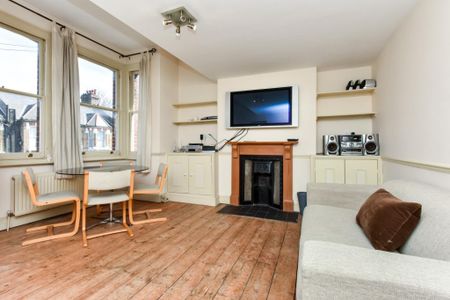 3 bedroom apartment to rent - Photo 2