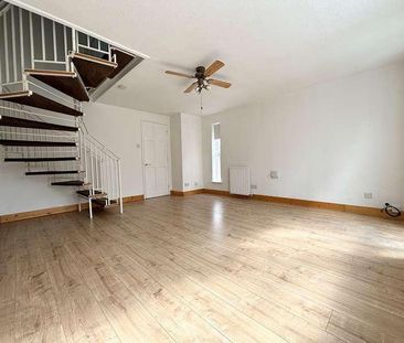 Iredale View, Baldock, SG7 - Photo 1