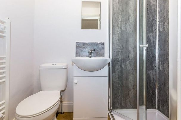 1 bedroom property to rent - Photo 1