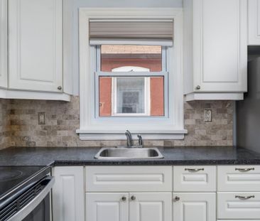 For Lease - 39 Cayuga Avenue Unit# Main, Toronto, Ontario - Photo 2