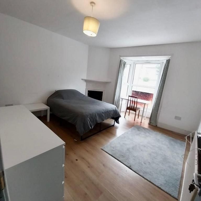 5 bedroom apartment to rent - Photo 1