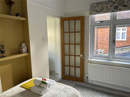 3 bedroom detached house to rent - Photo 5