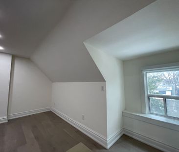 For Lease - 33 Strathmore Boulevard Unit# Upper, Toronto, Ontario - Photo 6